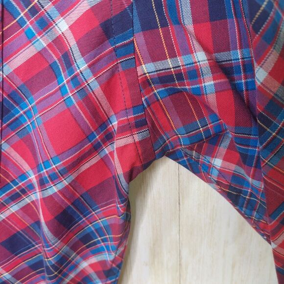 Tommy Hilfiger Men's Plaid Button Up Size Medium Blue Red Plaid Long Sleeve - Picture 9 of 12